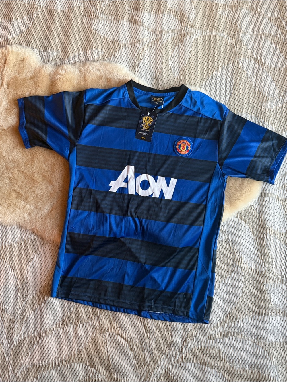 BNWT Manchester United AON Blue & Black Striped Soccer Jersey